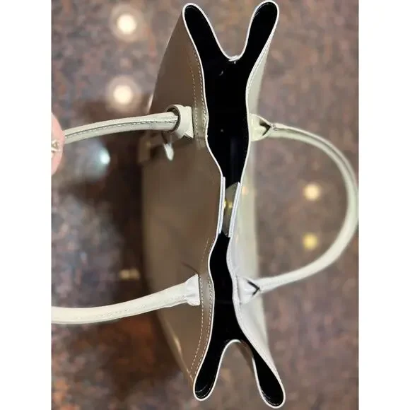 GIANNI NOTARO Cream Genuine Patent Leather Italian Handbag Tote - Picture 11 of 13